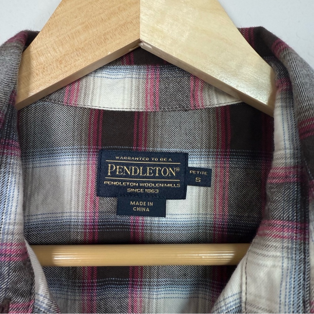 Pendleton Women’s Boyfriend Doublebrushed Flannel… - image 3
